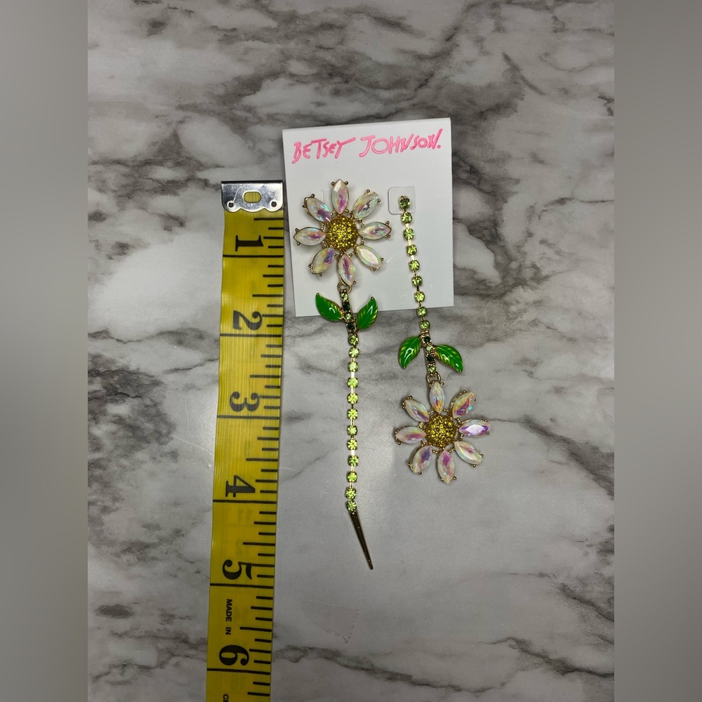 Betsey Johnson Gold and Green Daisy Drop Earrings - Picture 6 of 6